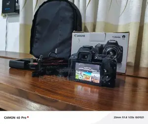 Canon 250D