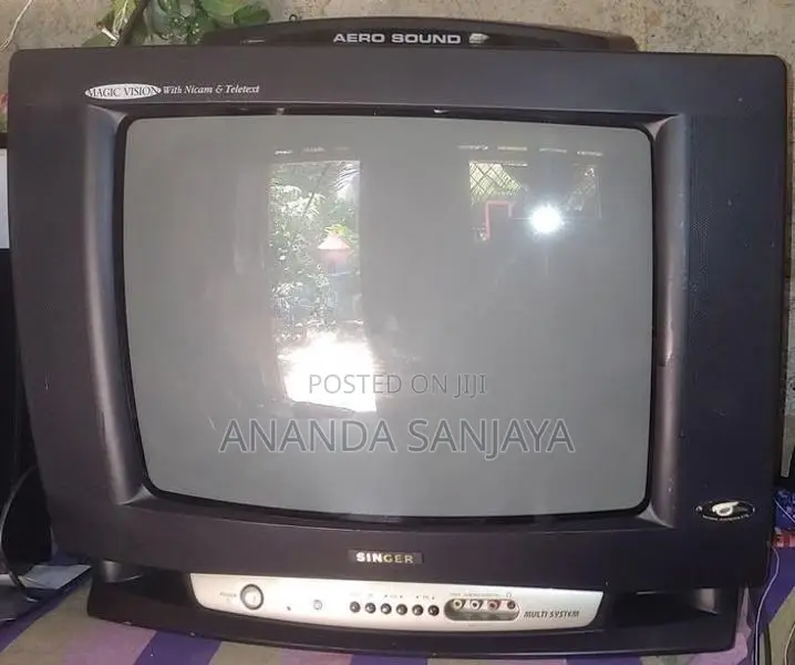 LG TV 12"