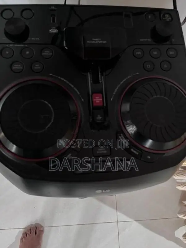 Lg Boombox
