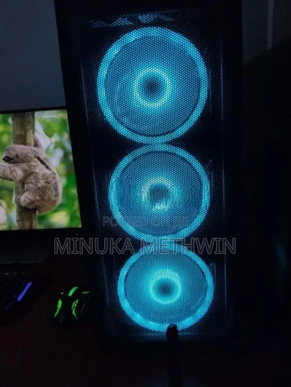 Gaming PC Full Set i5 7th Gen GTX 1080 8GB Monitor + Accessories