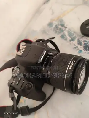 Canon 200D