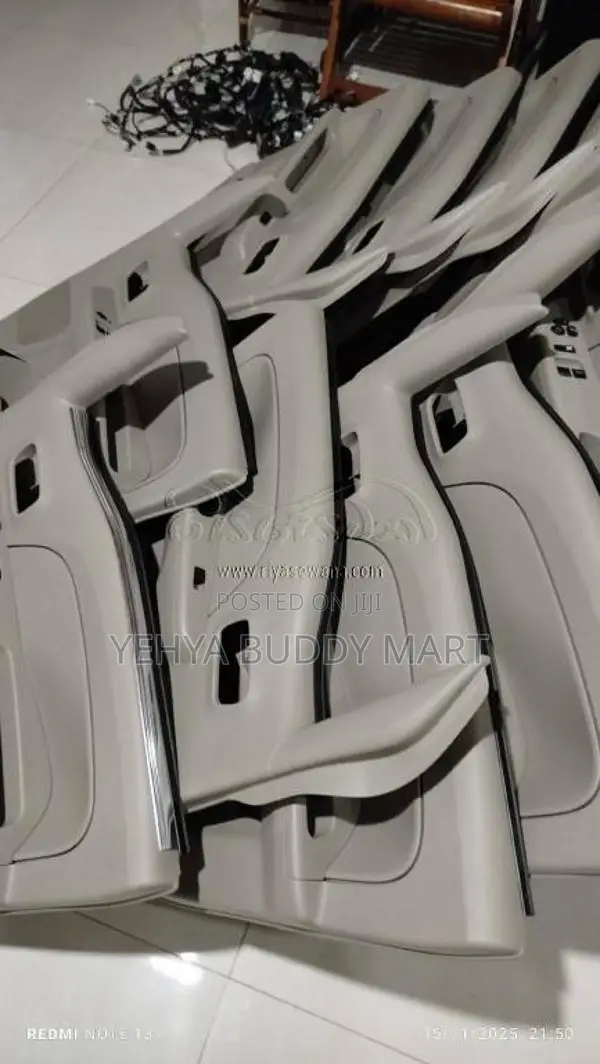 SuzukiEveryDa17vPowerShutters for Van