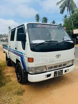 Toyota CrewCab 1990 Crew Cab (Used)