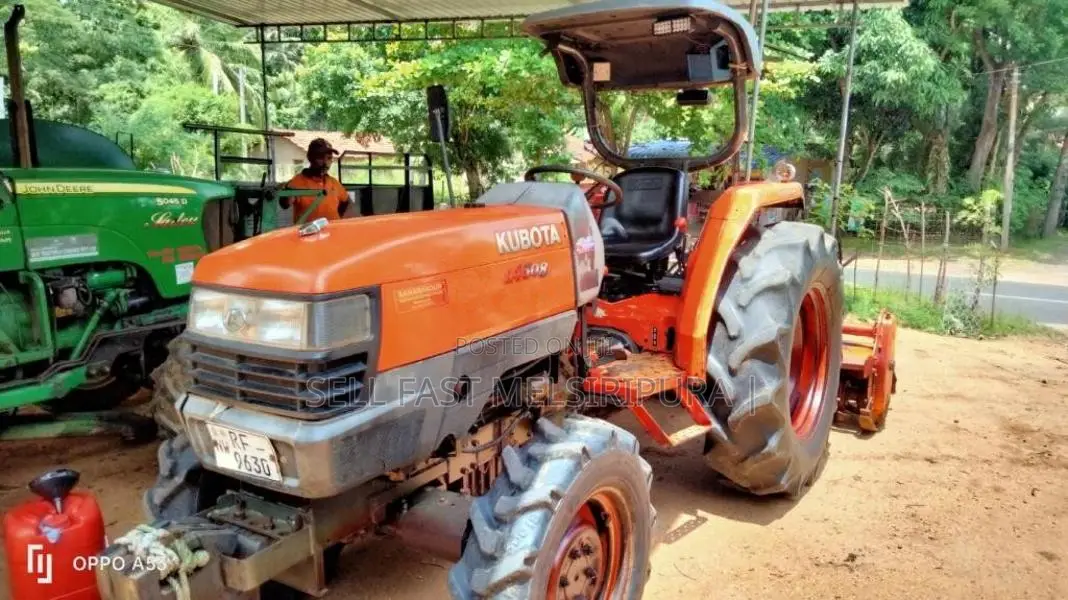 Kubota L4508 2018 Tractor (Used)