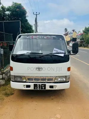 Toyota CrewCab 1990 Crew Cab (Used)