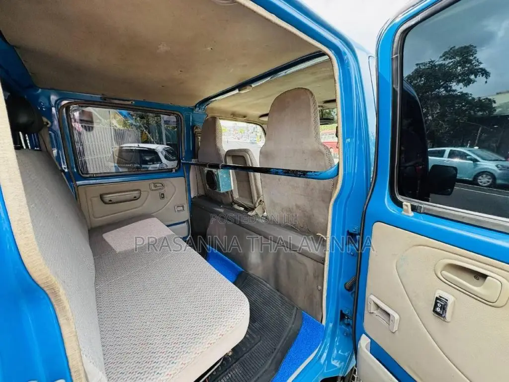 Toyota CrewCab 2006 Crew Cab (Used)