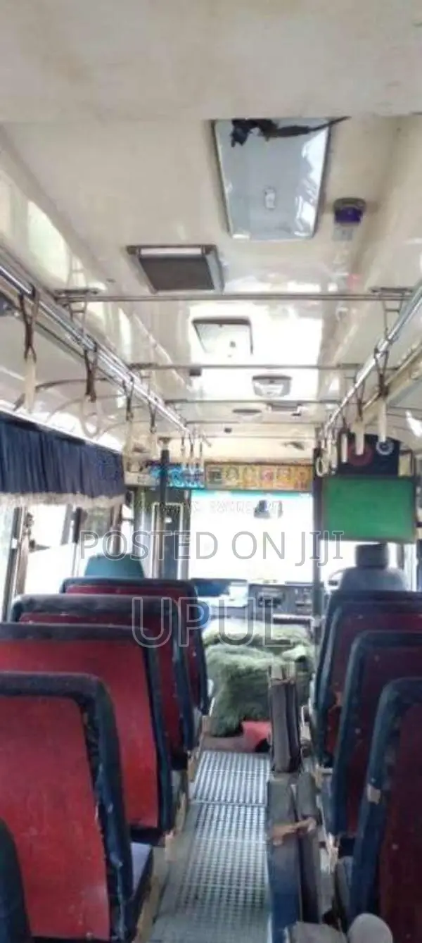 Isuzu Journey Q 1990 Bus (Used)