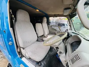 Toyota CrewCab 2006 Crew Cab (Used)