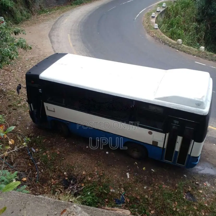 Isuzu Journey Q 1990 Bus (Used)