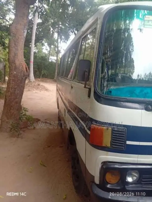 Mitsubishi Rosa 1982 Bus (Used)
