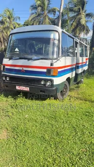 Mitsubishi Rosa 1981 Bus (Used)