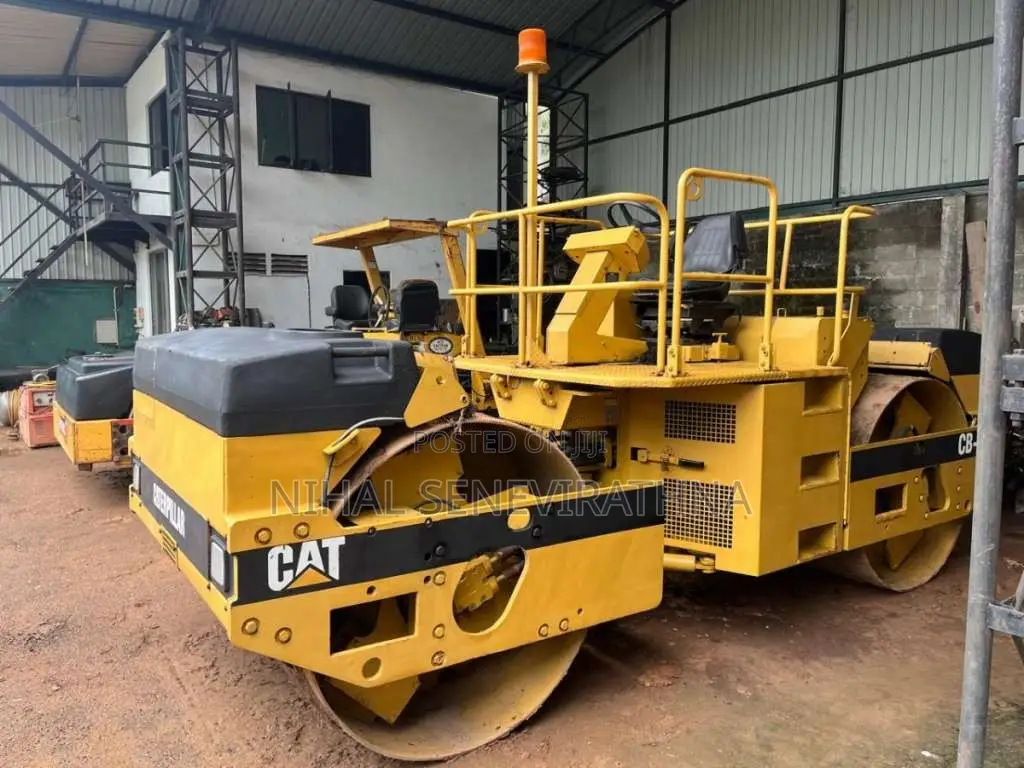 CAT CB534 Vibrating Roller 2002 Heavy-Duty Unregistered (Recondition)