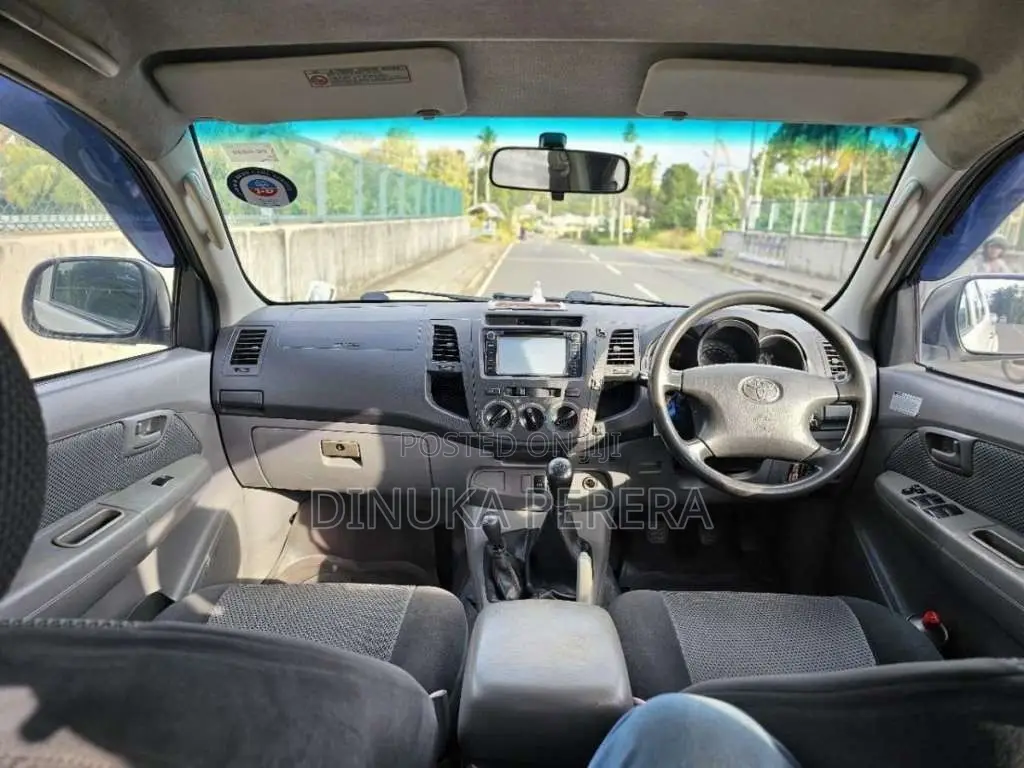 Toyota Hilux 2007 Pickup (Used)