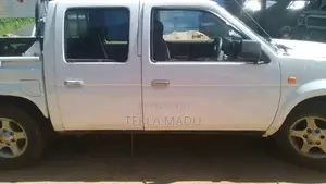 Nissan Nissan 1989 Crew Cab (Used)