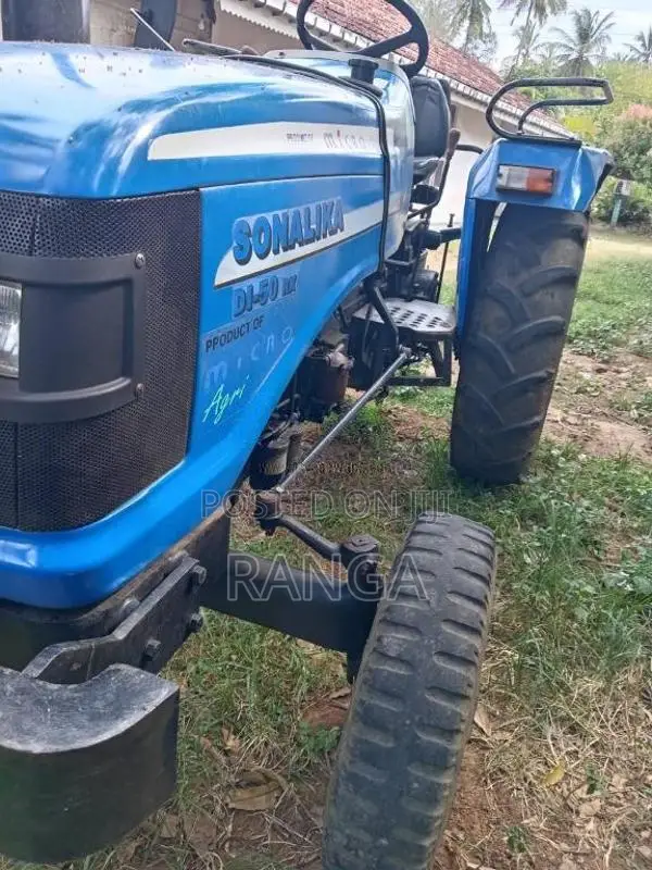 Micro DI 50 2013 Tractor (Used)
