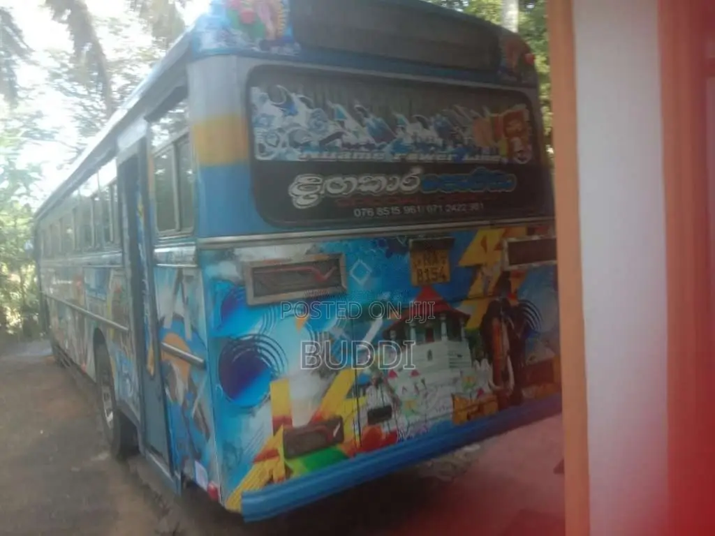 Ashok-Leyland Viking 2010 Bus (Used)