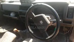 Nissan Nissan 1989 Crew Cab (Used)