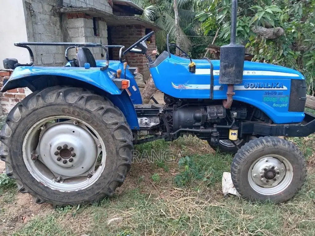 Micro DI 50 2013 Tractor (Used)