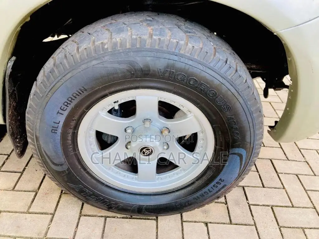 Toyota Hilux 2011 Pickup (Used)