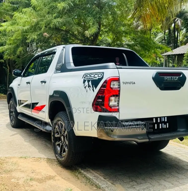 Toyota Hilux Rocco 2025 Pickup (Used)