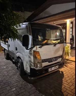 Nissan CrewCab 2008 Crew Cab (Used)