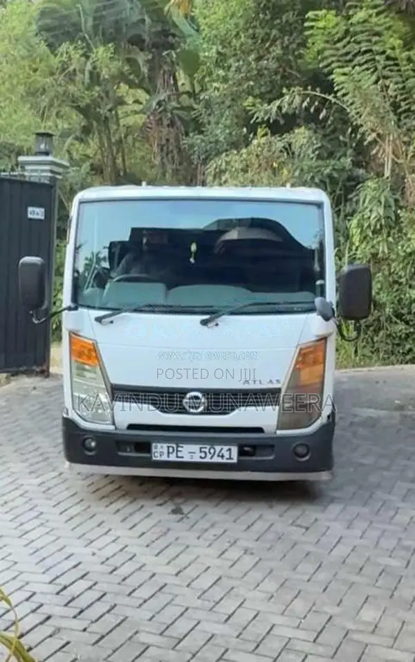 Nissan CrewCab 2008 Crew Cab (Used)