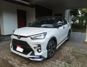 Toyota Raize Hybrid 2025 SUV (Used)