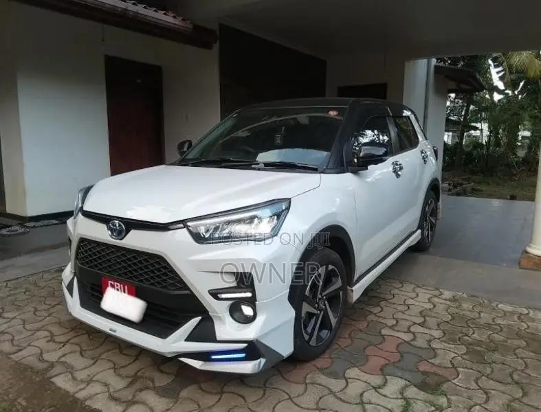 Toyota Raize Hybrid 2025 SUV (Used)