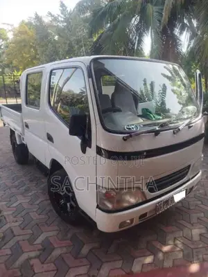 Toyota CrewCab 2000 Crew Cab (Used)