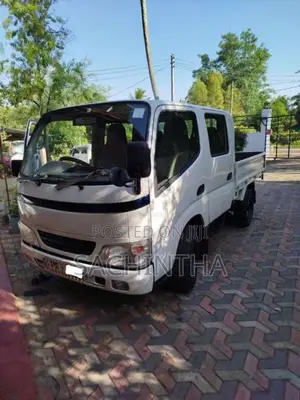 Toyota CrewCab 2000 Crew Cab (Used)