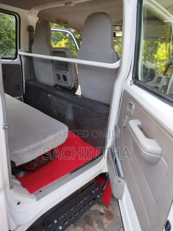 Toyota CrewCab 2000 Crew Cab (Used)