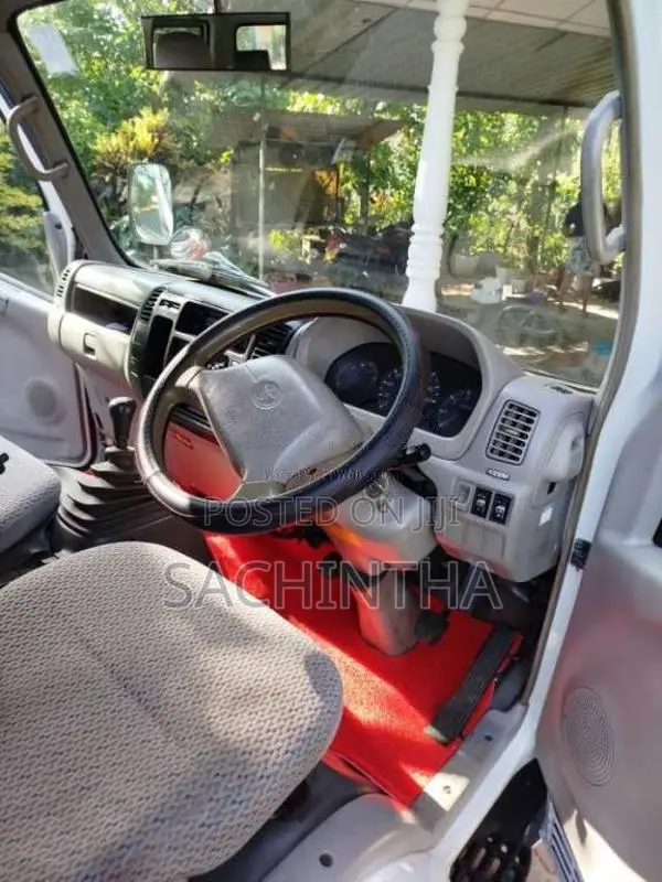 Toyota CrewCab 2000 Crew Cab (Used)