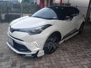 Toyota Chr 2018 SUV (Used)