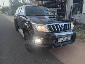 Toyota Hilux Vigo Smart 2009 SUV (Used)