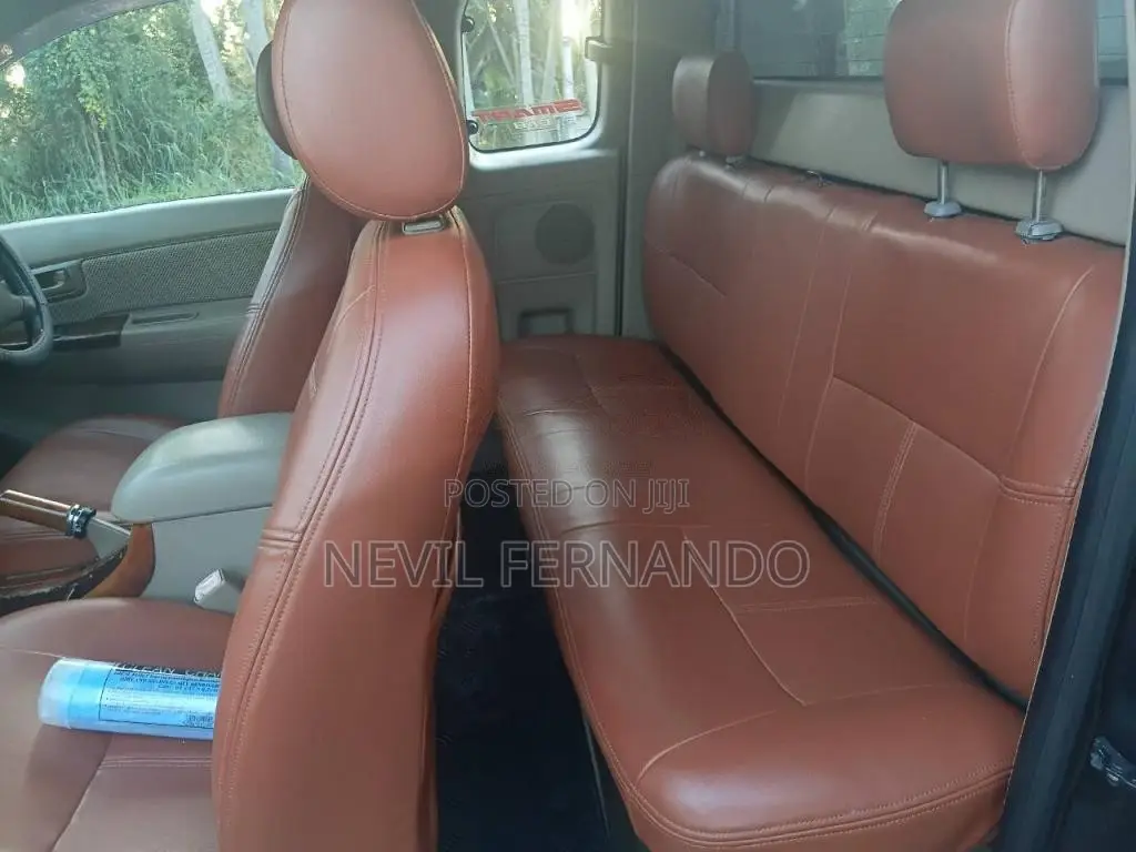 Toyota Hilux Vigo Smart 2009 SUV (Used)