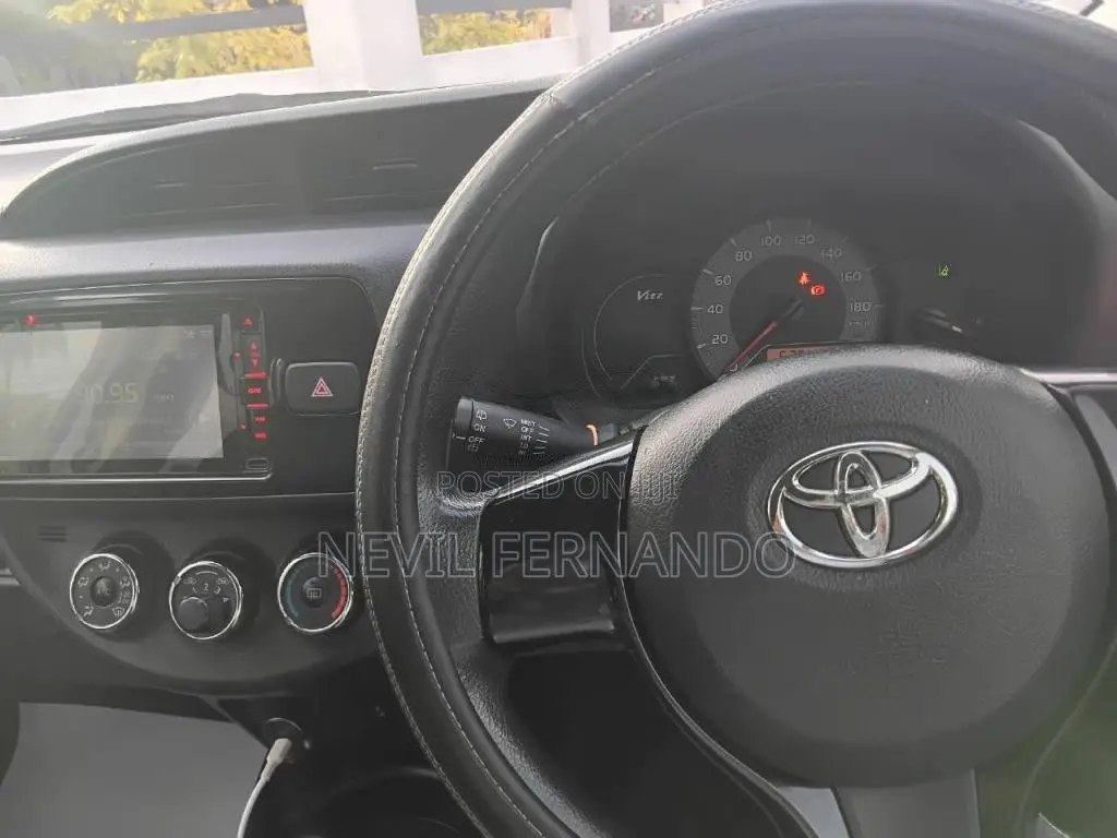 Toyota Hilux Vigo Smart 2009 SUV (Used)