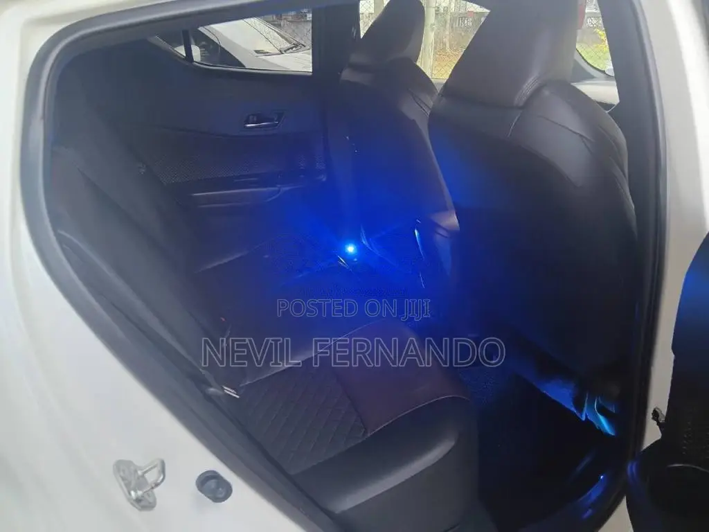 Toyota Chr 2018 SUV (Used)