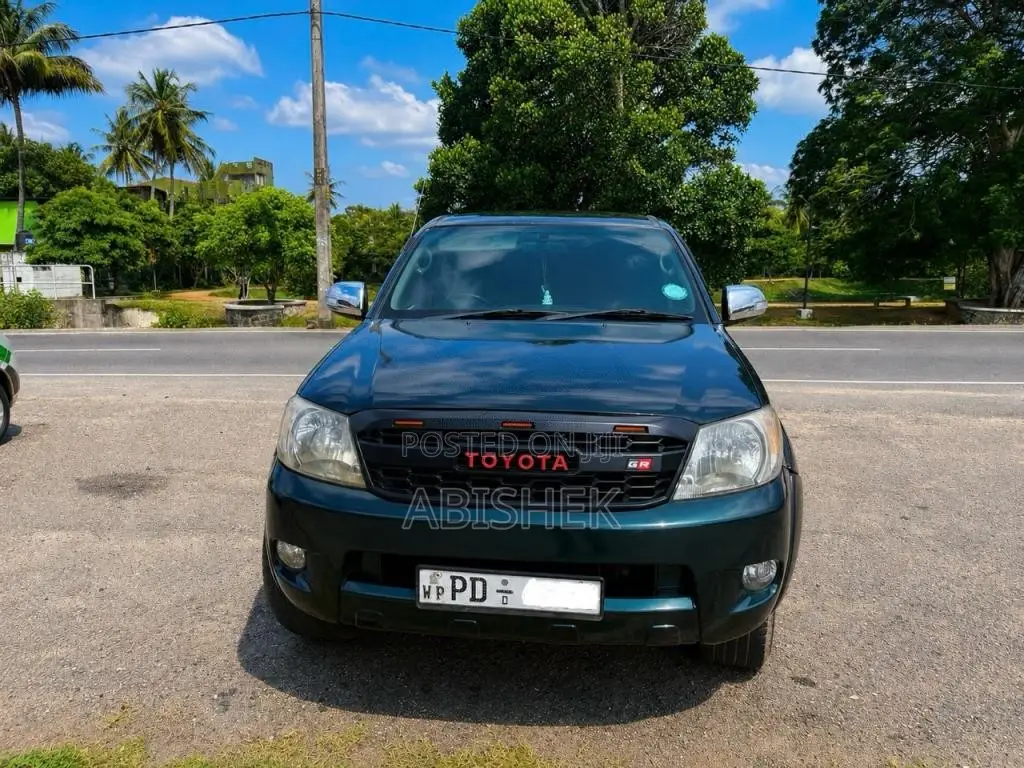 Toyota Hilux Vigo 2006 Pickup (Used)