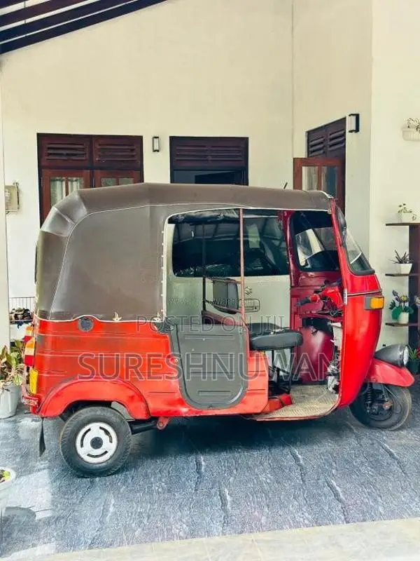 Bajaj 2 Stroke 2006 Three Wheel (Used)