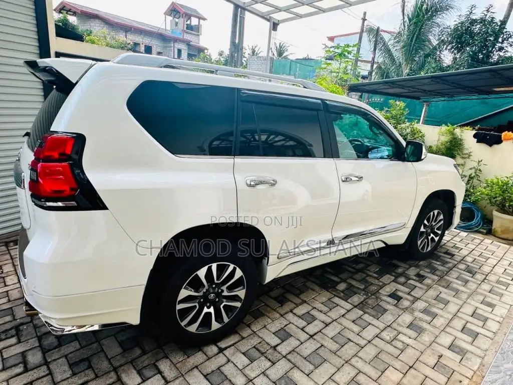 Toyota Land Cruiser Prado LC150 LX 2023 SUV (Used)