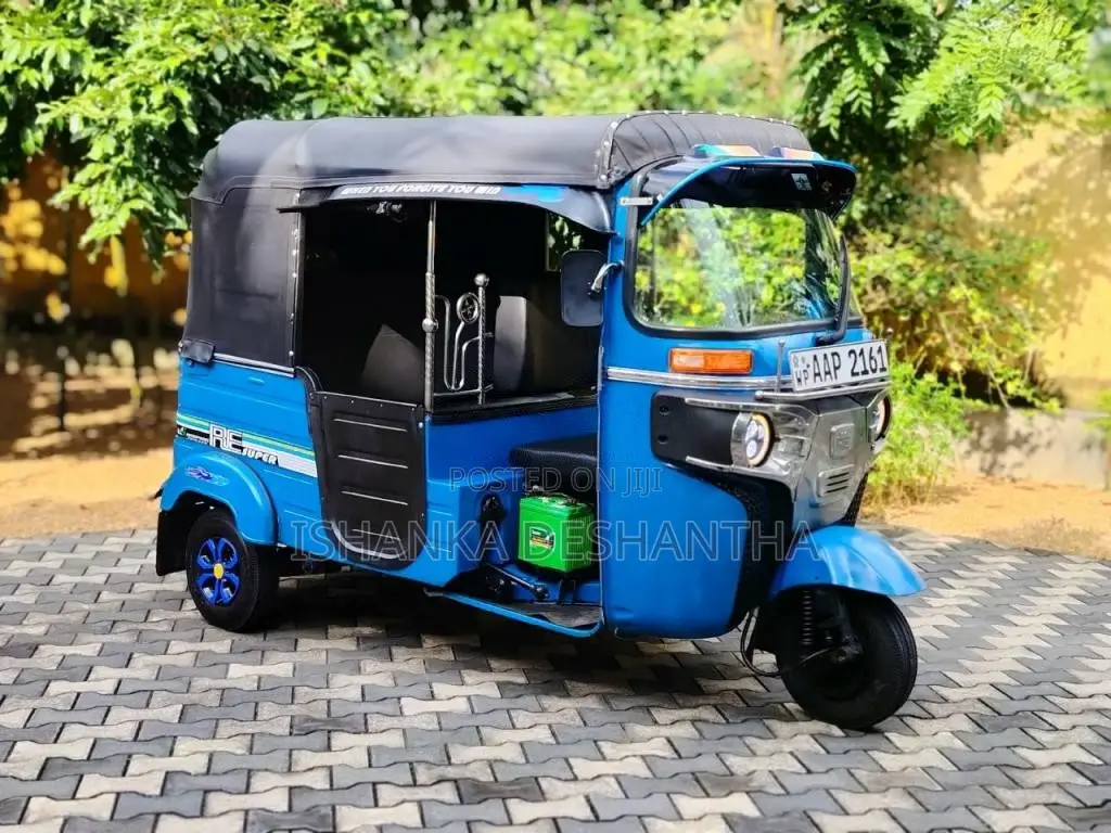 Bajaj RE 2014 Three Wheel (Used)