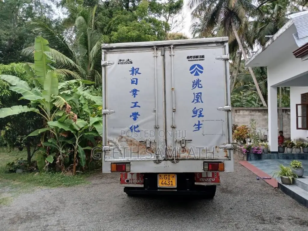 Isuzu Eif 1996 Lorry (Used)