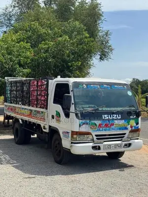 Isuzu Elf 2002 Lorry (Used)