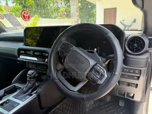 Toyota Land Cruiser 250 2025 SUV (Used)