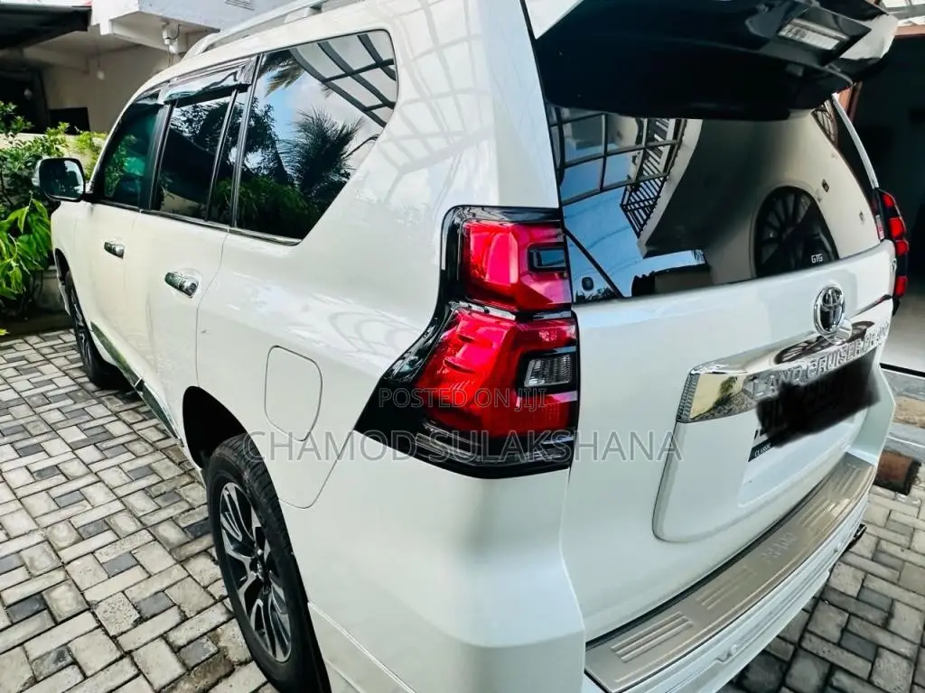 Toyota Land Cruiser Prado LC150 LX 2023 SUV (Used)