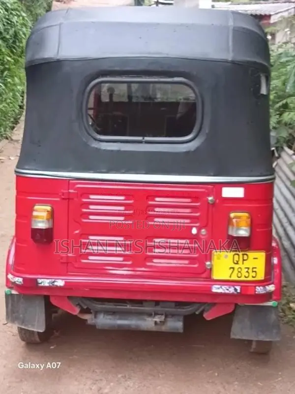Bajaj RE 2008 Three Wheel (Used)