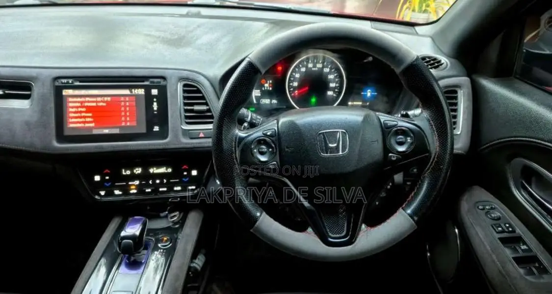 Honda Vezel Rs 2016 SUV (Used)