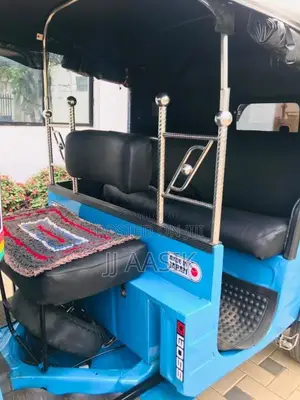 Bajaj RE 2 Stroke 2006 Three Wheel (Used)