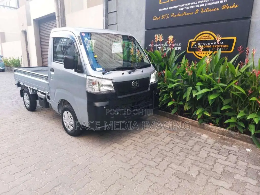 Daihatsu Hijet 2023 Lorry Unregistered (Recondition)