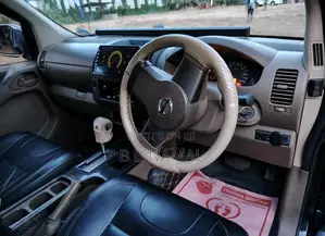 Nissan Navara Frontier 2010 Pickup (Used)